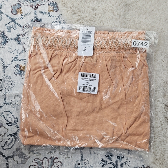 Torrid Cotton Modal Jersey Off Shoulder Smocked Yoke Top Peach Bloom BNW… - Picture 4 of 4